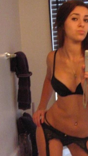 Denise Richards bikini nude photo shoot topless